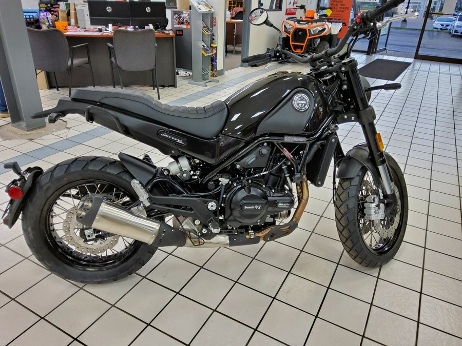 2022 Benelli Leoncino Trail