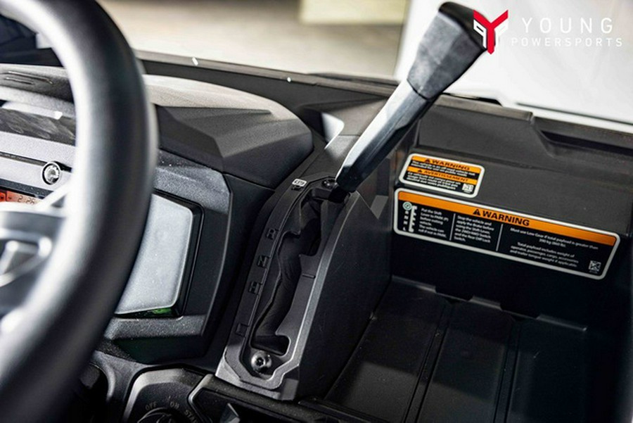 2026 Can-Am Defender 6X6 XT HD10