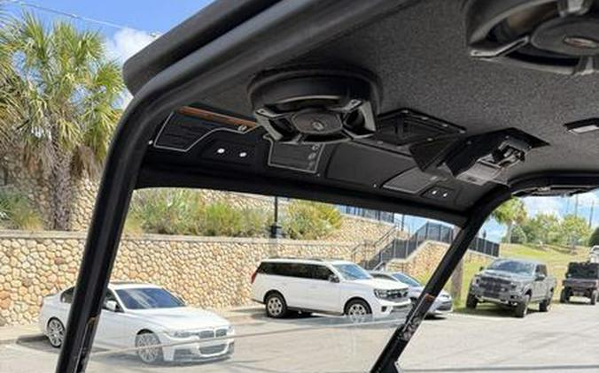 2019 Can-Am® Defender XT™ HD10 Mossy Oak Break-Up Country Camo