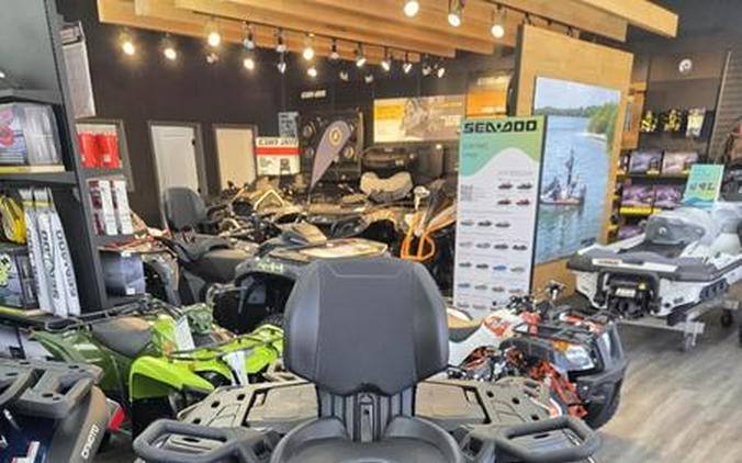 2026 Can-Am® Outlander MAX Backcountry