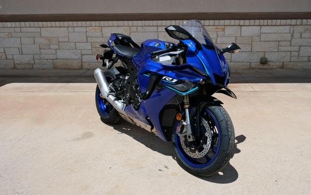 2026 YAMAHA YZF-R1