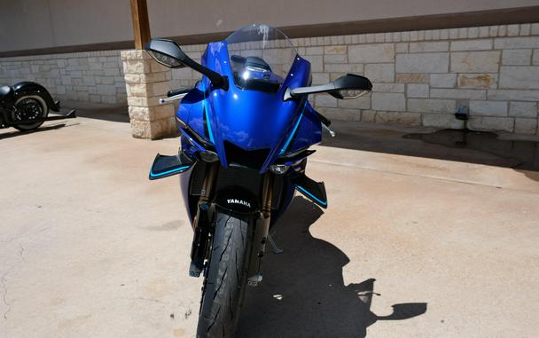2026 YAMAHA YZF-R1