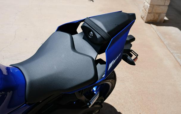 2026 YAMAHA YZF-R1