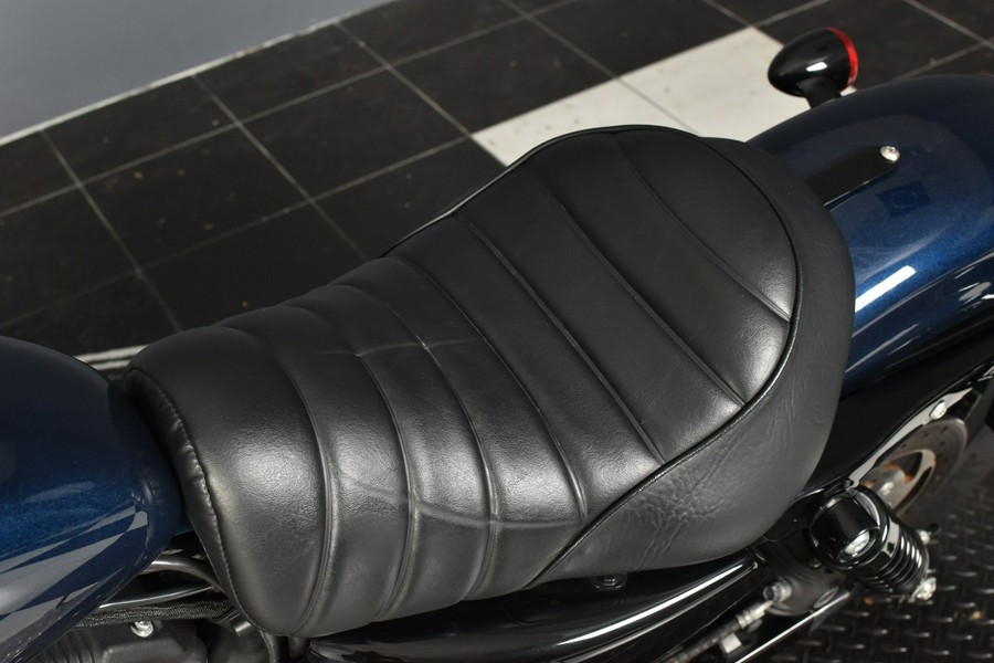 2012 Harley-Davidson Sportster Iron 883 XL883N