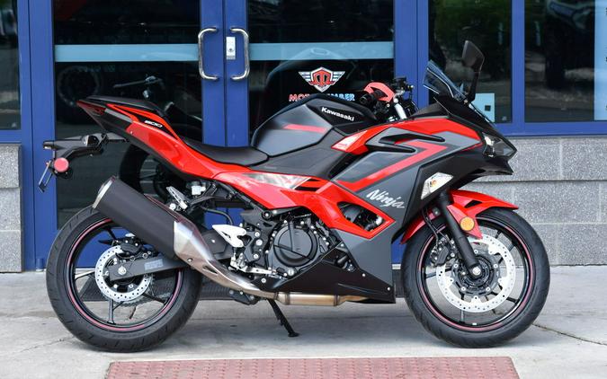 2024 Kawasaki Ninja® 500 ABS Passion Red/Metallic Flat Spark Black