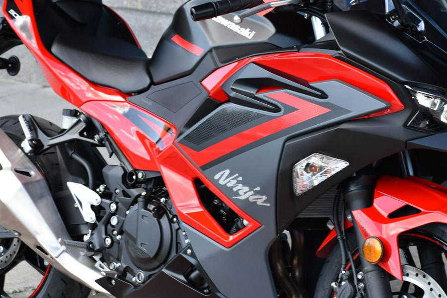 2024 Kawasaki Ninja® 500 ABS Passion Red/Metallic Flat Spark Black