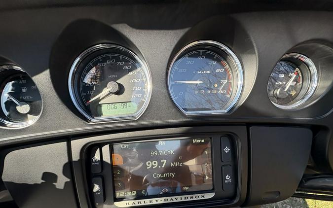 2016 Harley-Davidson® FLHTCUTG - Tri Glide® Ultra