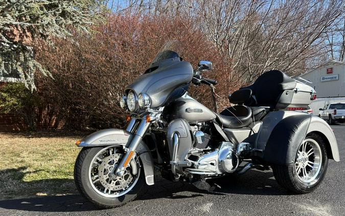 2016 Harley-Davidson® FLHTCUTG - Tri Glide® Ultra