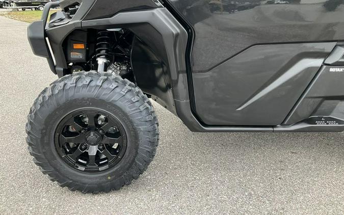 2026 Can-Am Defender XT CAB HD11