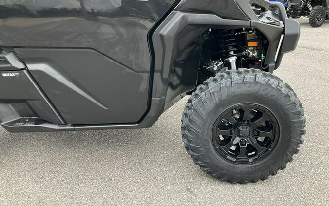 2026 Can-Am Defender XT CAB HD11