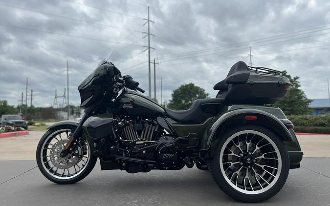 2026 Harley-Davidson® FLHLT Street Glide 3 Limited OLIV STL MTL/BLK