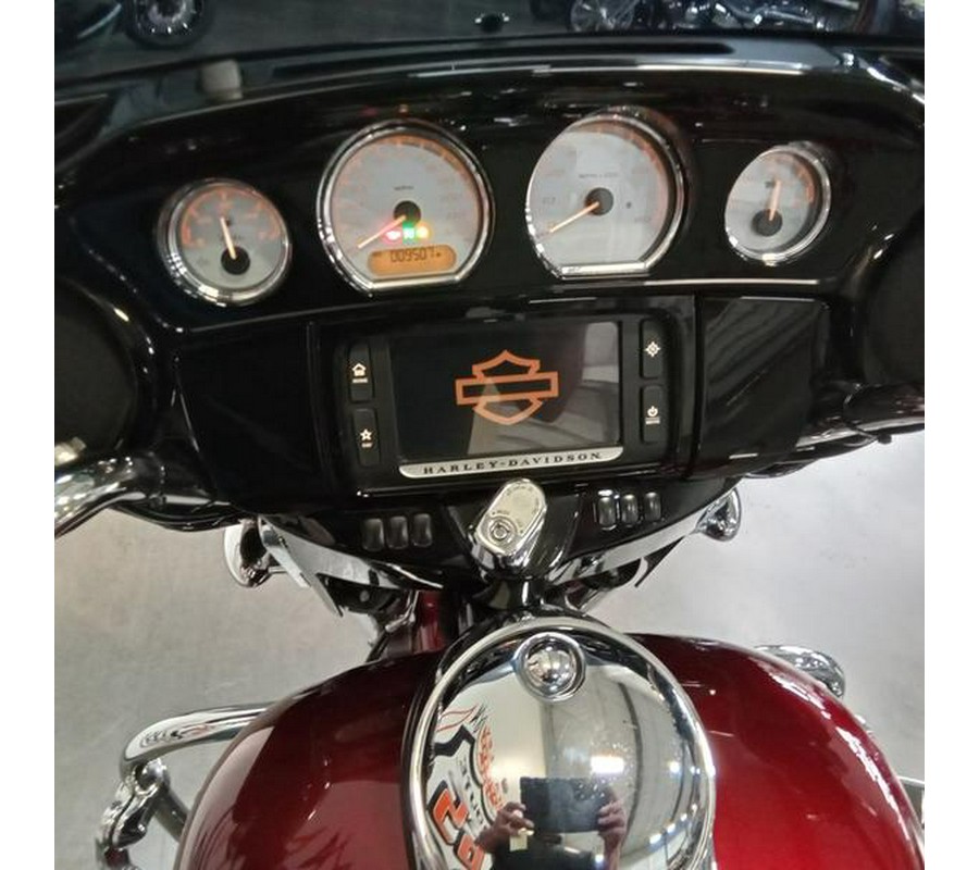 2017 Harley-Davidson® FLHXS - Street Glide® Special