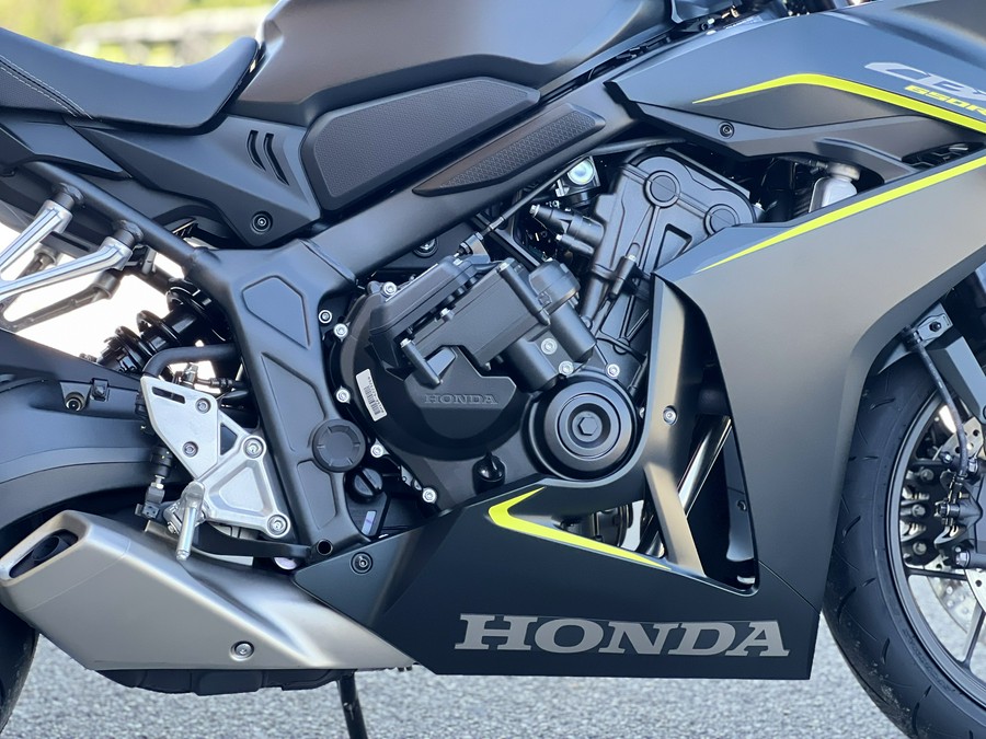 2026 Honda CBR650R E-Clutch
