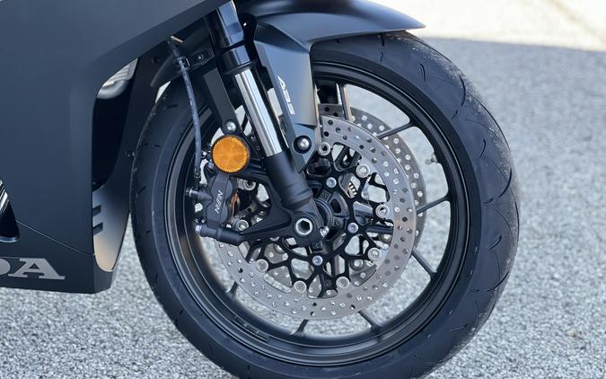 2026 Honda CBR650R E-Clutch