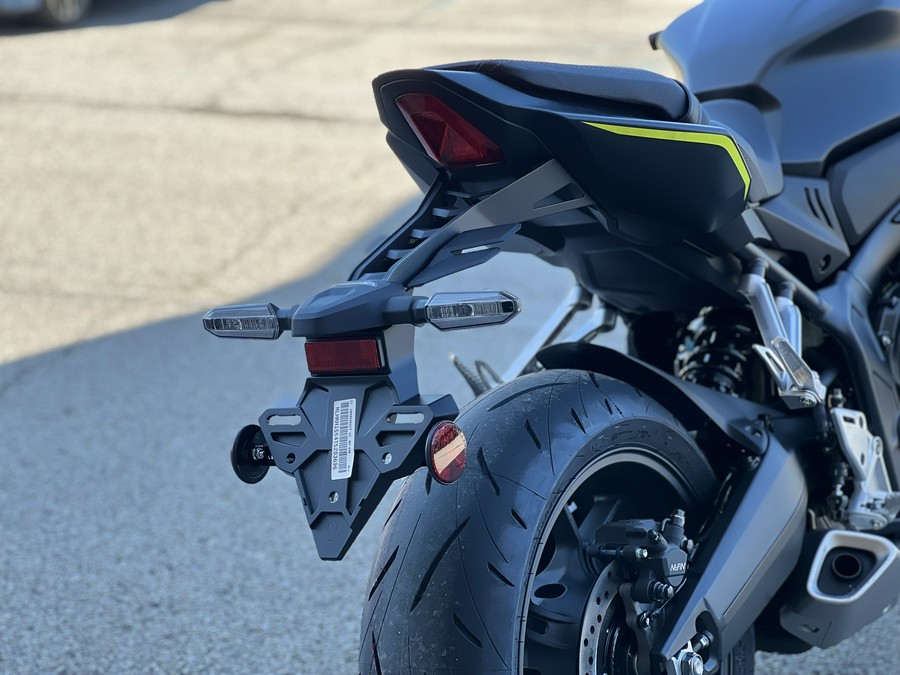 2026 Honda CBR650R E-Clutch