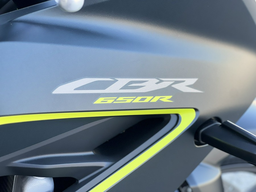 2026 Honda CBR650R E-Clutch