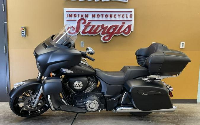 2020 Indian Motorcycle® Roadmaster® Dark Horse® Thunder Black Smoke