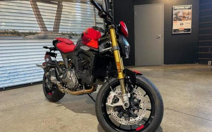 2024 Ducati Monster Plus Aviator Grey