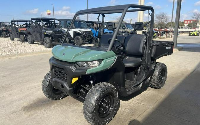 2026 Can-Am® Defender HD7