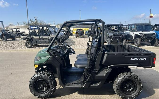 2026 Can-Am® Defender HD7