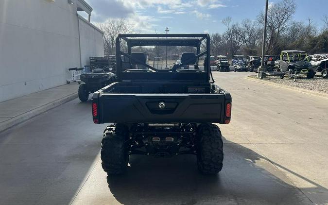 2026 Can-Am® Defender HD7