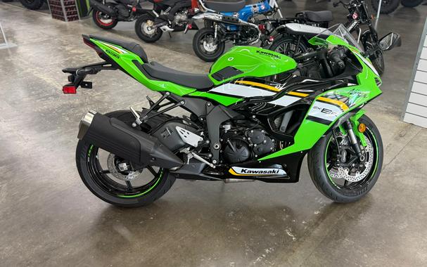 2025 NINJA ZX-6R - Kawasaki