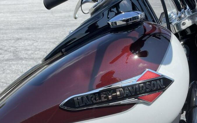 2021 Harley-Davidson Softail Slim Midnight Crimson & Stone Washed White Pear