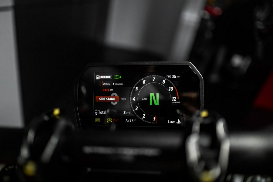 2026 Ducati Streetfighter V2 896