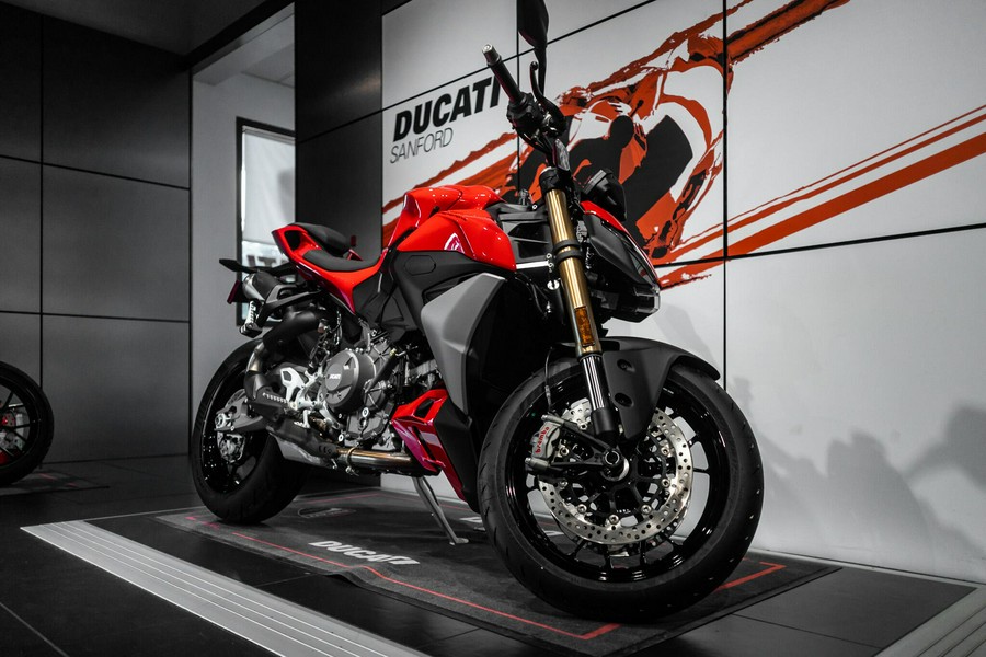2026 Ducati Streetfighter V2 896
