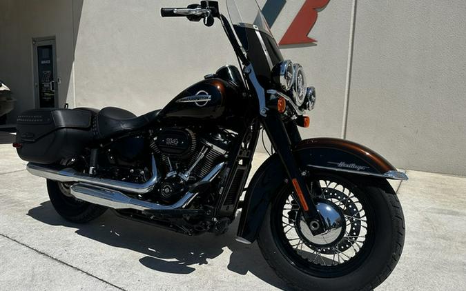 2019 Harley-Davidson FLHCS - Heritage Classic 114