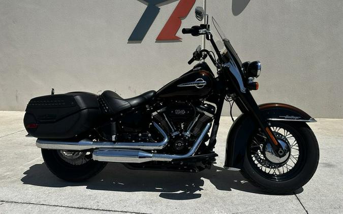 2019 Harley-Davidson FLHCS - Heritage Classic 114