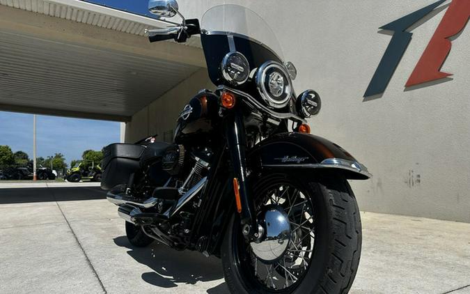 2019 Harley-Davidson FLHCS - Heritage Classic 114