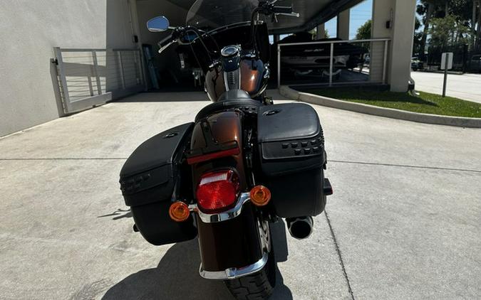 2019 Harley-Davidson FLHCS - Heritage Classic 114