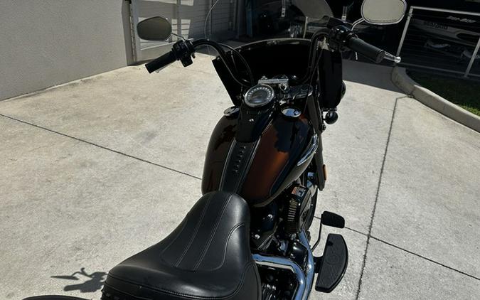 2019 Harley-Davidson FLHCS - Heritage Classic 114