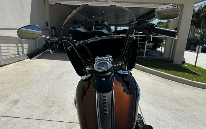 2019 Harley-Davidson FLHCS - Heritage Classic 114