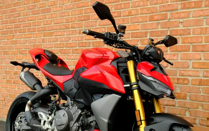 2026 Ducati Streetfighter V2 S