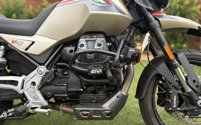 2025 Moto Guzzi V85 TT TRAVEL