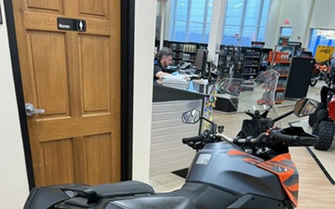 2023 KTM Super Duke 1290 GT