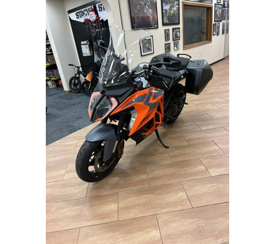 2023 KTM Super Duke 1290 GT