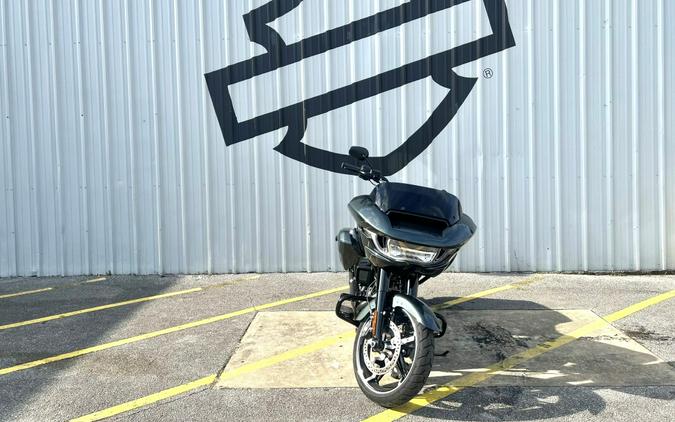 2025 Harley-Davidson® Road Glide® Iron Horse Metallic - Black Finish