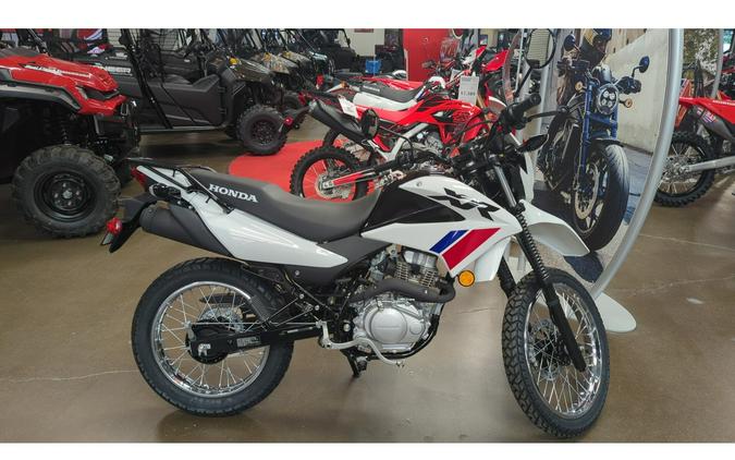 2026 XR150L - Honda