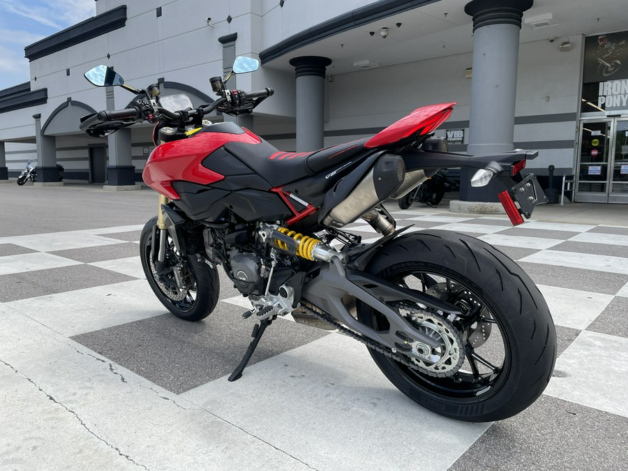 2026 Ducati Hypermotard V2 - DEMO -