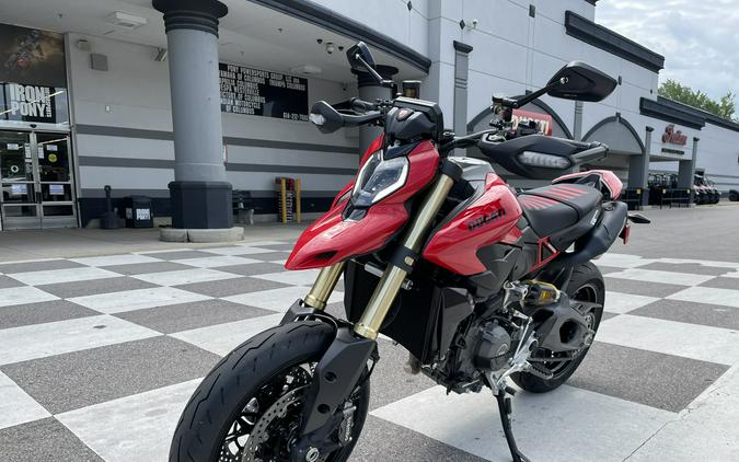 2026 Ducati Hypermotard V2 - DEMO -