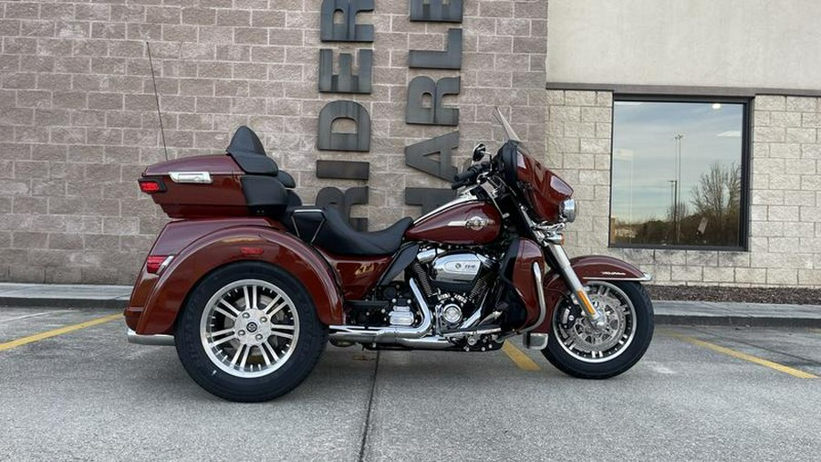 2024 Harley-Davidson® FLHTCUTG - Tri Glide® Ultra