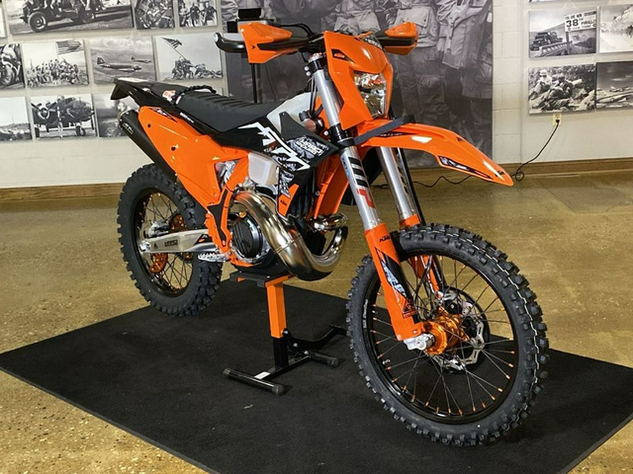 2025 KTM XC 300 W Hardenduro