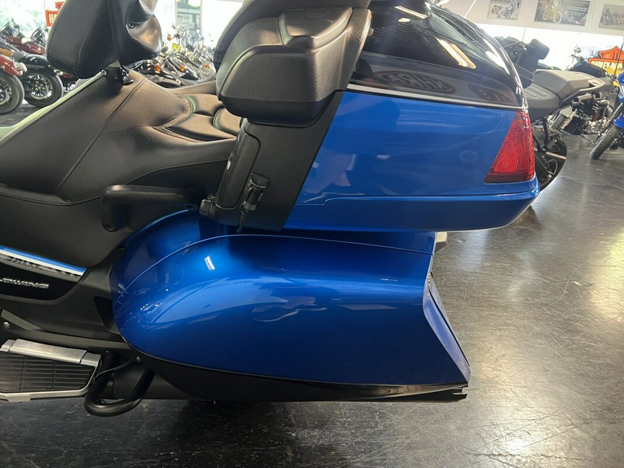 2017 HONDA GOLDWING GL1800 BLUE / BLACK