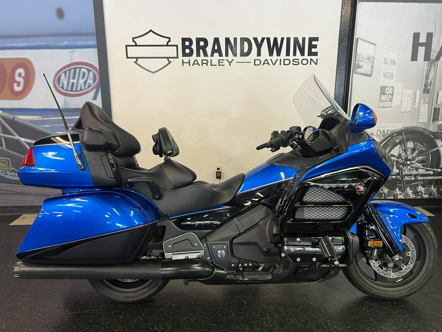 2017 HONDA GOLDWING GL1800 BLUE / BLACK