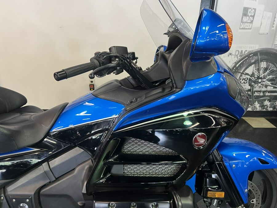 2017 HONDA GOLDWING GL1800 BLUE / BLACK