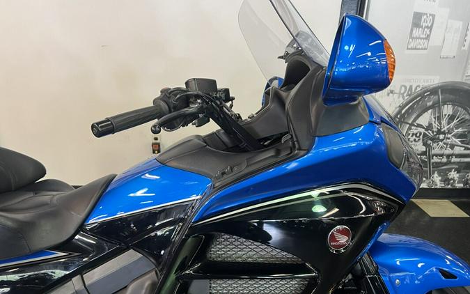 2017 HONDA GOLDWING GL1800 BLUE / BLACK