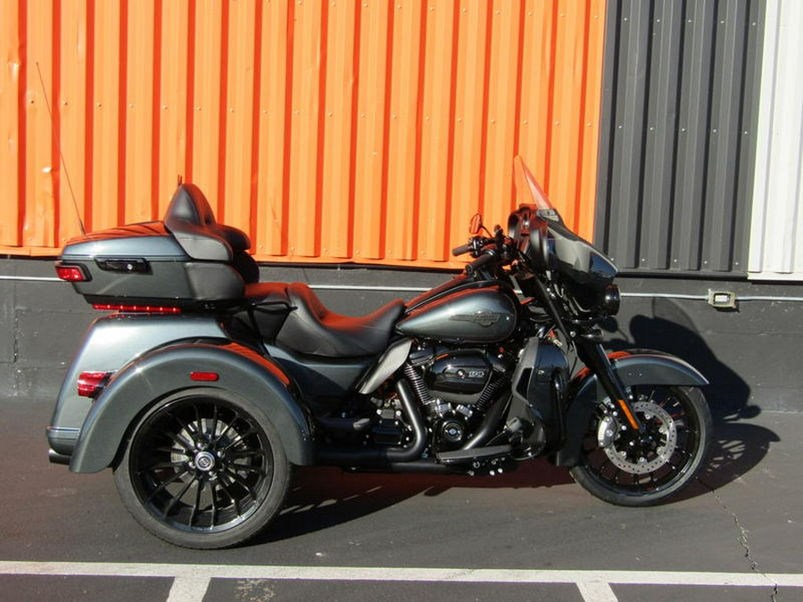 2025 Harley-Davidson® FLHTCUTG - Tri Glide® Ultra